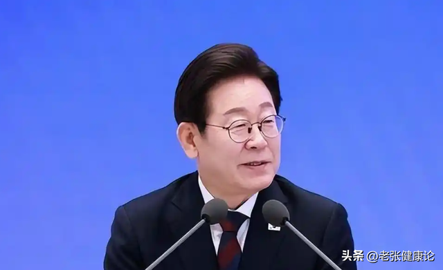 从美国回来后，李在明彻底不装了？当着全世界的面，韩国已做选择