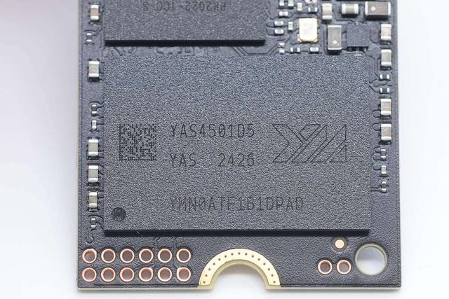 售价3999的大玩具说拆就拆！联想拯救者Legion Go S游戏掌机拆解