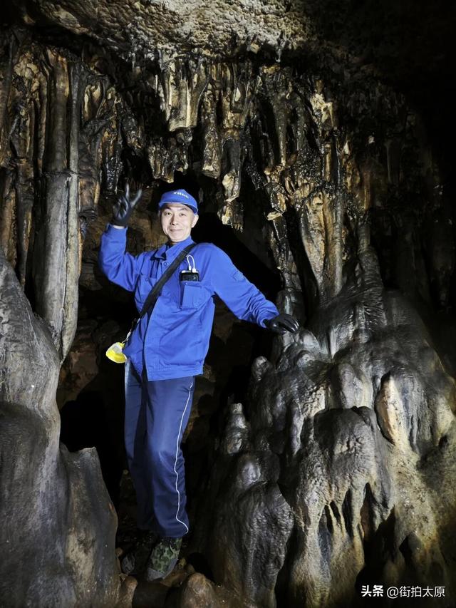 山西阳泉发现一处山洞，洞口阴森诡异，内部犹如一个玄幻空间
