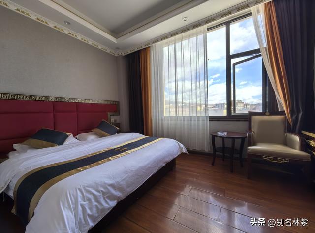 2025年川西自由行，一共住了17晚花费1394元，看我都住了哪些酒店