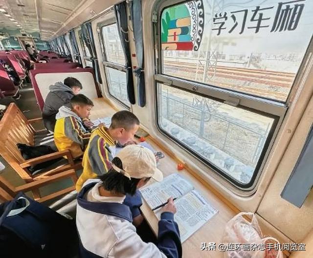 彝路风情绿皮车“5633”：