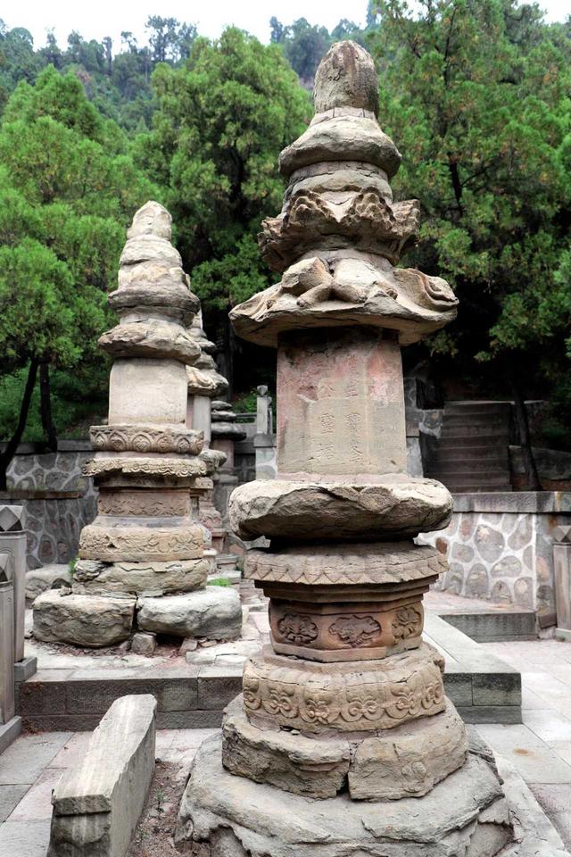 卦山天宁寺塔林——交城