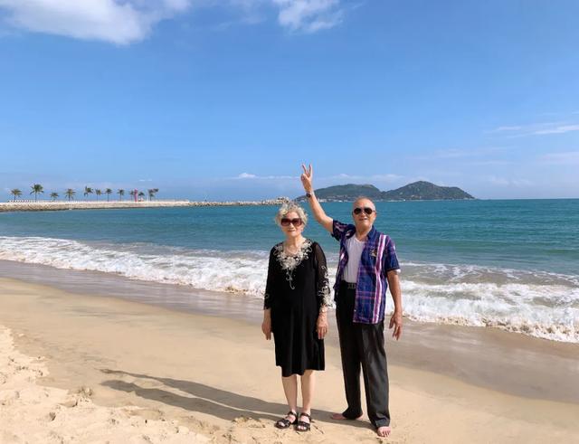 九旬夫妇自驾21年游中国,网友:超飒