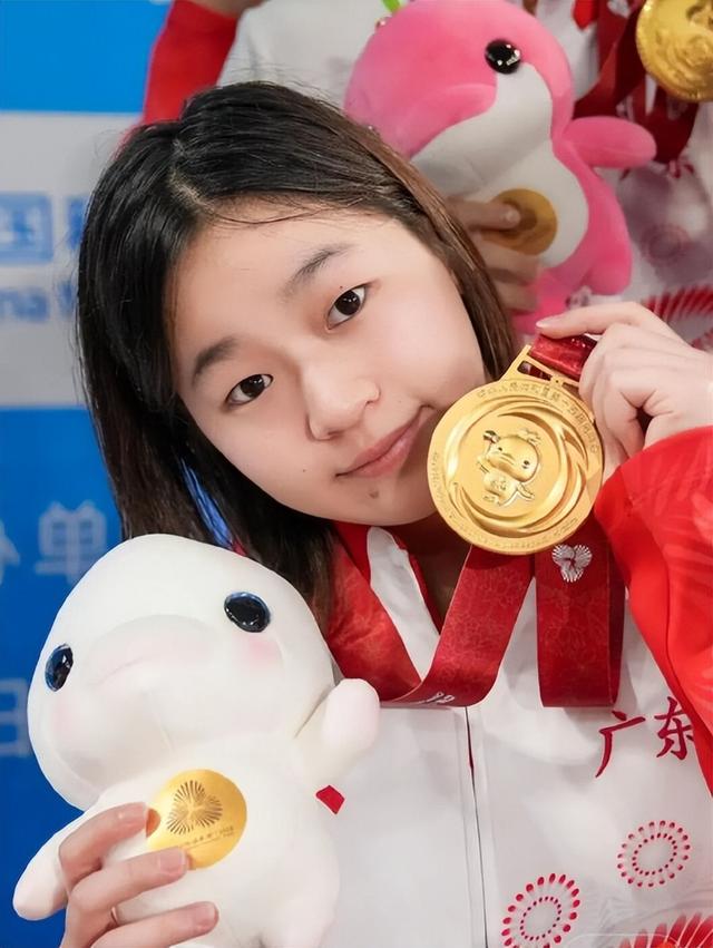 没想到，全红婵全运会跳水双人赛落败后，竟因一特殊举动口碑暴涨