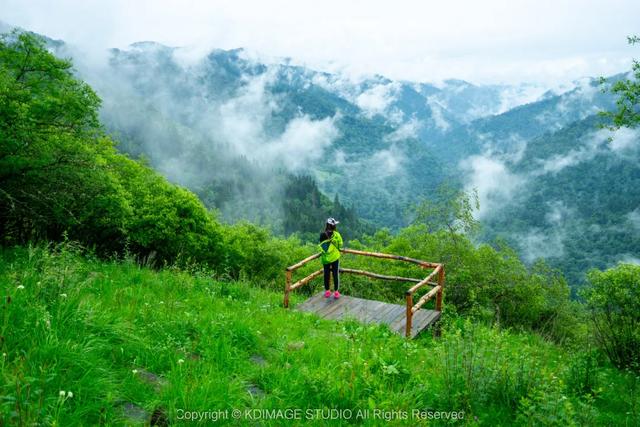 这个景区是九寨沟+黄龙的“隐藏彩蛋”?有超越5A级景区的风景?