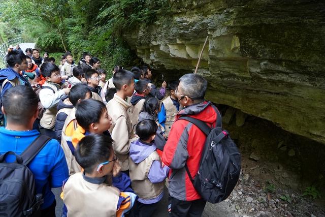 行业大调研：在秋假里赚钱的是他们……