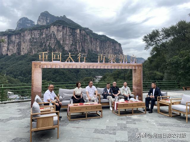 《举起手来》第三部来了