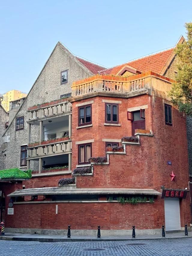 我广州人，刚从武汉回来，实在忍不住想说：对江城的5点印象