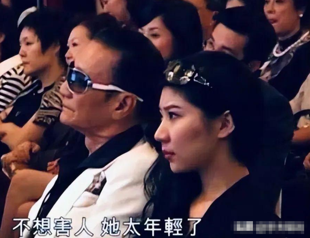 被谢贤养了12年，用青春换来2000万的Coco，已经走上了另一条大道