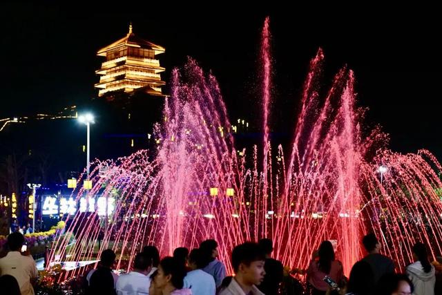 请到茂名过大年｜好吃好玩好逛！茂名庙街把年味玩明白了