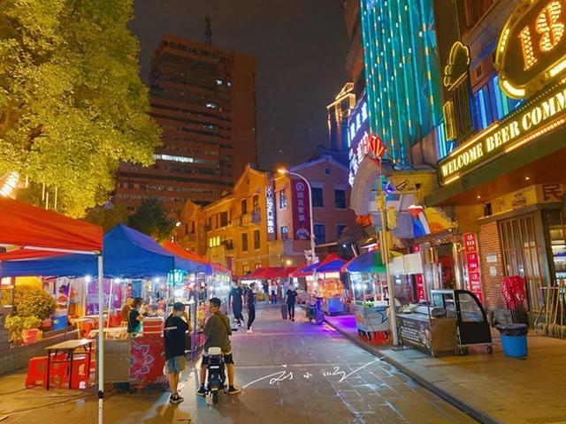 武汉曾经“最火”的夜市街！升级改造后却没了人气，问题出在哪？