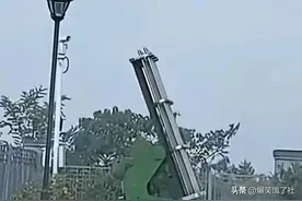 摇裤危机！重庆人工降雨引起八级台风，网友：张万森下摇裤了！图片