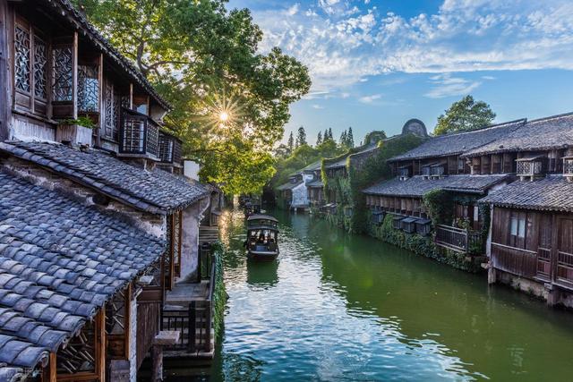 高铁直达！11-12月最值得去的6个古镇，工作累了，就去小住三五天