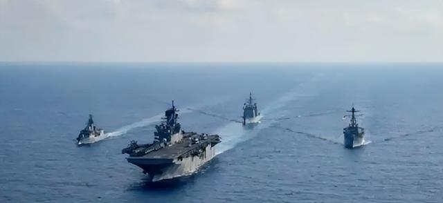 特朗普发出封锁威胁！委内瑞拉被全面围困，马杜罗如何应对