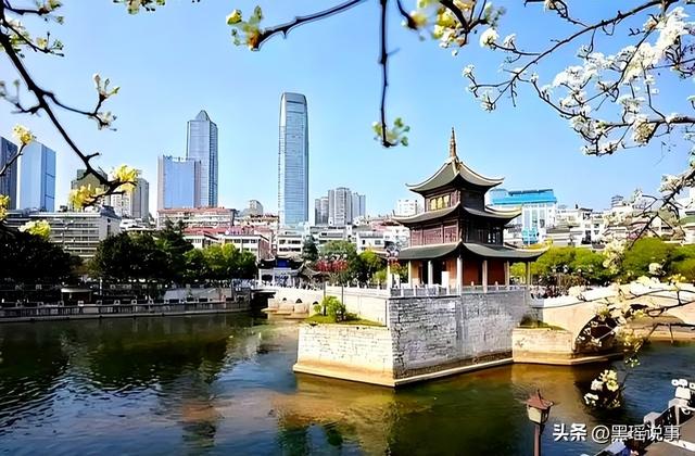 本来以为昆明只是中国第一，没想到今年昆明拿下全球第一避暑圣地