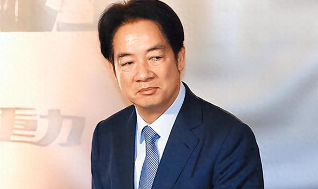 台胞参加九三阅兵，前脚刚落地北京，马上就送给赖清德一句话