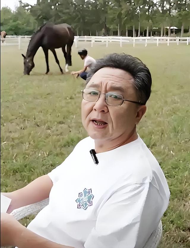 不查不知道一查吓一跳，坐拥北京60亩马场的于谦，私下到底有多壕