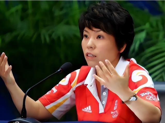 涉贪腐被带走、败光20亿、移民改国籍	，邓亚萍身上的谣言太离谱