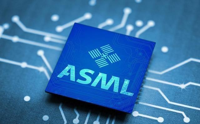 60台光刻机	，1000亿元！荷兰正式表态，外媒：ASML准备秋后算账了