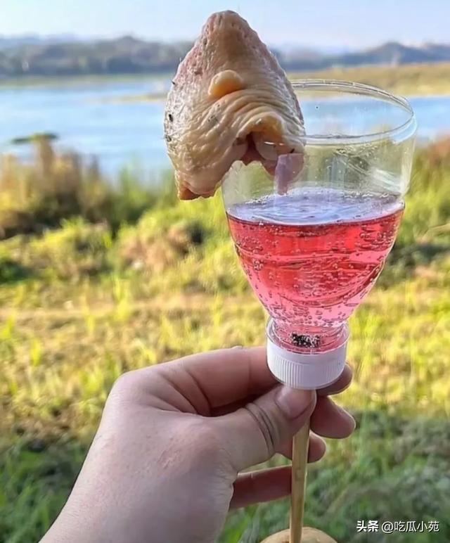人一旦有了钱就会开始报复性消费哈哈哈哈哈