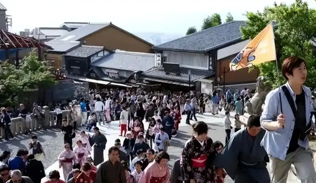 中国三天实弹演习，外资紧急撤离日本	，日外务省访华灭火