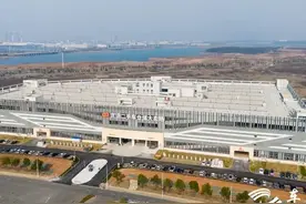 武汉最大二手车仓储大卖场试运营 外地“淘车客”来汉卖车买车一天搞定图片