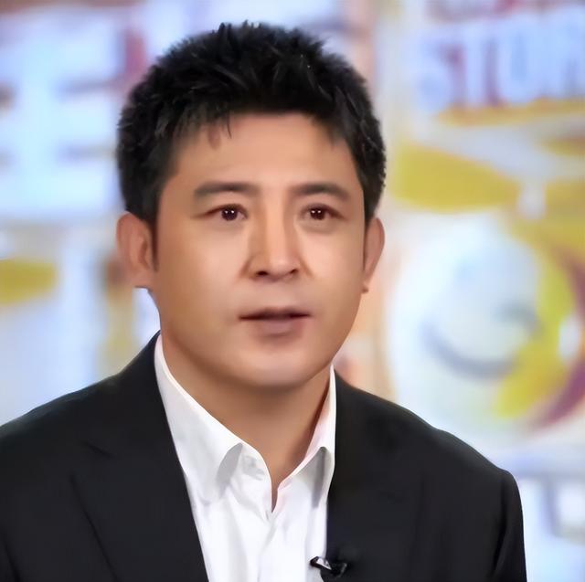 明着吃软饭？18 次上春晚全靠老婆	，结婚近 30 年身上没有一分积蓄