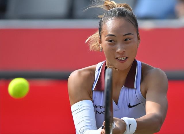 连续退赛80天，郑钦文再破天花板，让李娜和整个网坛“沉默”了