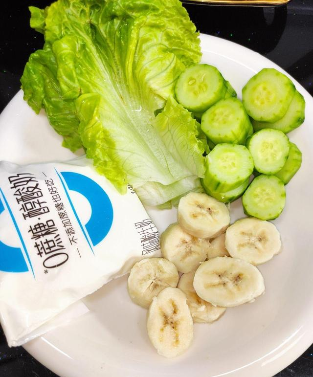 跑10公里要多久？别再被“大神”吓住，一表定乾坤