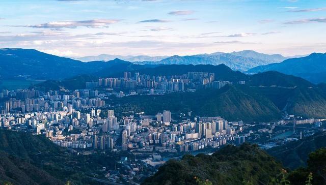 温暖的地方找到了，今年冬天，来这9个地方过暖冬吧