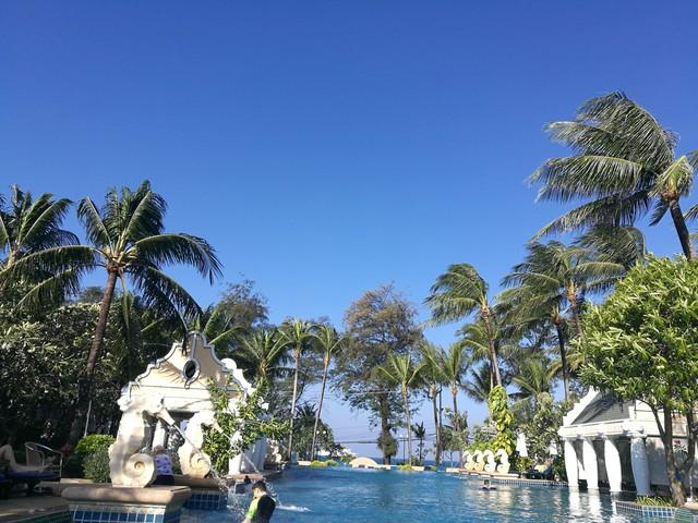 她不敢相信，在监狱里炼狱般的那三年，原来是都是他精心策划