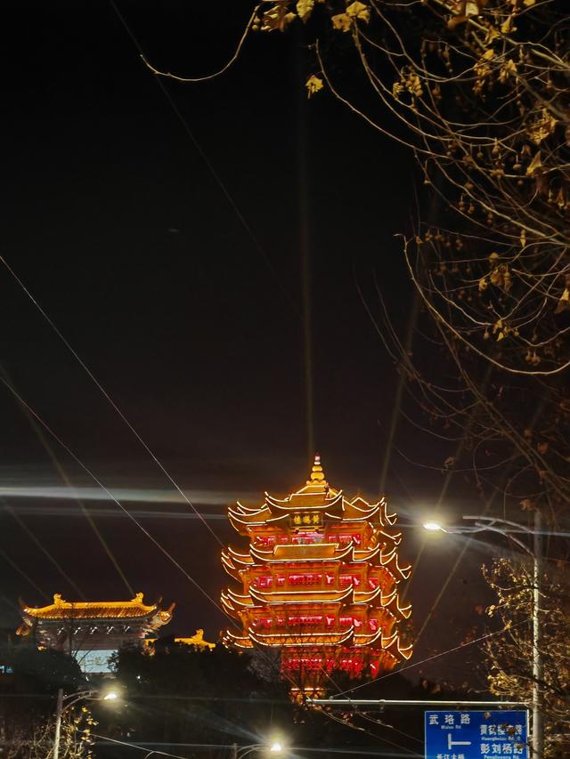 武汉的朋友们，这个字怎么读？“沌阳”大道！