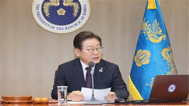 3500亿关税协议，美国想都别想！当着中国面，韩国外长罕见说重话
