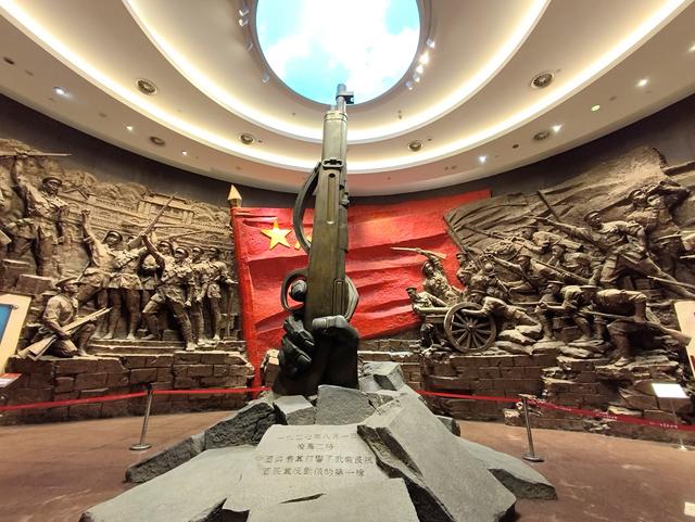 江西自由行 第一站：我来到军旗升起的圣地 南昌八一起义纪念馆