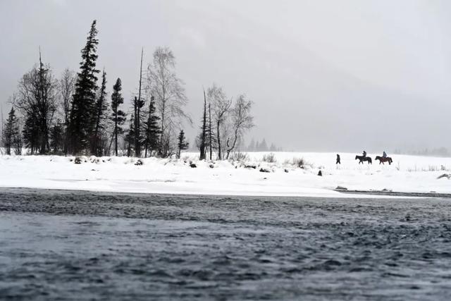 千万别在冬天去新疆！因为去了就回不来了……