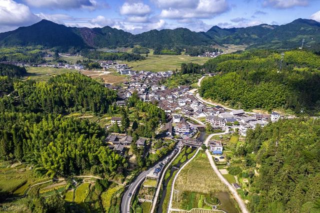 不想工作，就来这7个地方小住几天，亲近自然山野，远离都市喧嚣