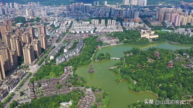 重庆被低估的郊区，交通便利人口净流入，被誉为“公园之城”！
