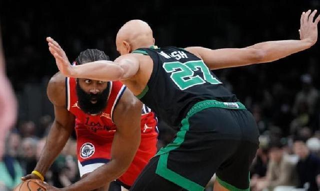 55分+61分！历史首人，全联盟都以为他老了，他却神勇归来