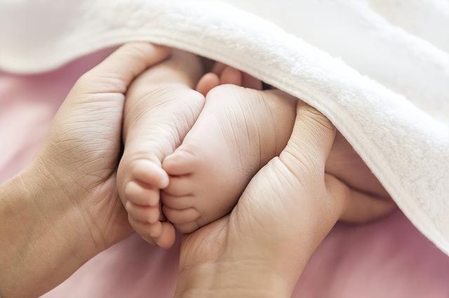 中央定调明年经济！工资、房子、生娃有大变化，普通人要翻身了？