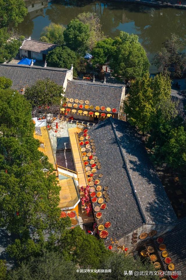 会玩的武汉人，都回村过秋天了