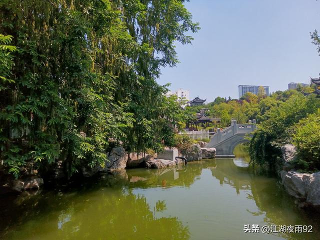 欧阳修，梅尧臣吟诗歌颂了邓州百花洲，钳卢陂，穰侯墓等古迹名胜