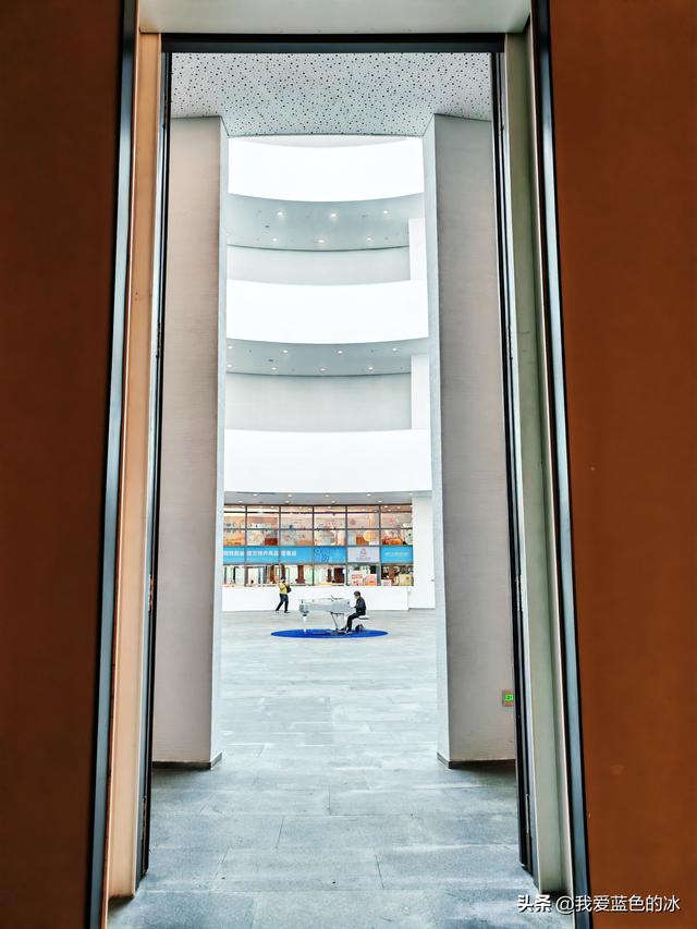 参观广州艺术博物院！它的独特岭南风格和现代美感成为广州新地标