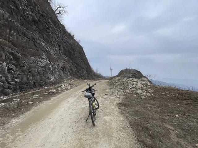 山地车越野正宗马丁公路（越野线）骑游马鬃岭东线攻略