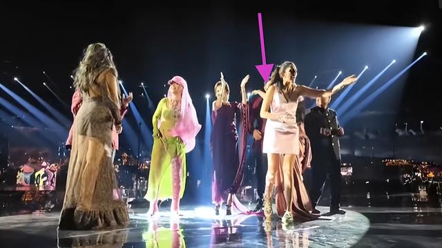 亚洲首富小儿媳和大伯哥曝炸裂丑闻？多次含情脉脉牵手摸腰