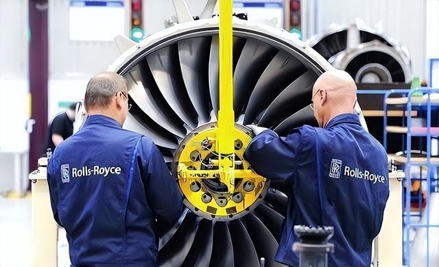 绝不向中国低头！宁愿裁员9000破产	，也不接受中国的帮助