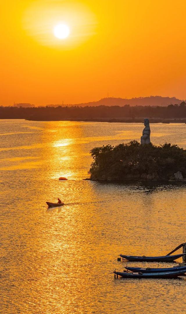 挖到了7座真正的避寒小城，游客少物价低，不冻人，超适合全家去