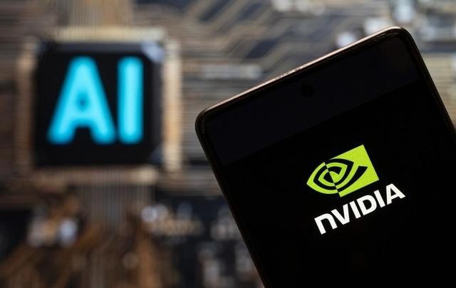 AMD刚借47.5亿美元，英伟达又要撬5000亿：AI最怕的事开始出现了