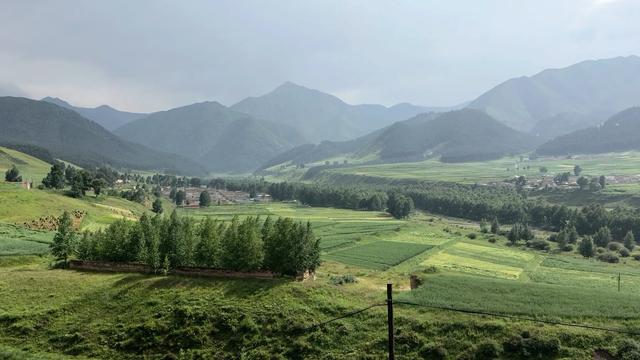 陇上行十二:这是你眼中的甘肃吗？—一眼四季，金色哈溪（29日）