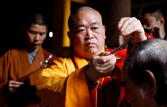 少林方丈不仅有私生子，情人也有多个，金庸说的话含金量还在上升