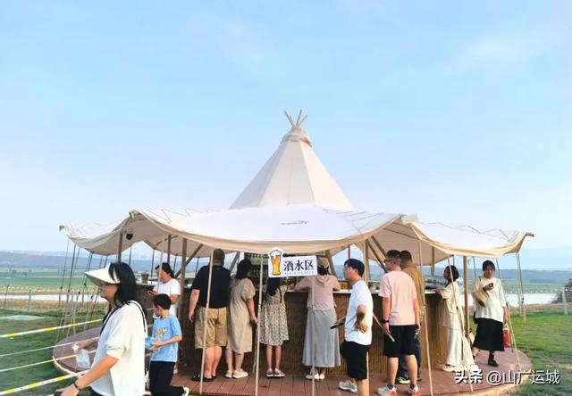 这个夏天 无需远行 大禹渡禹王台太空舱露营地给你一个清凉的夏日。